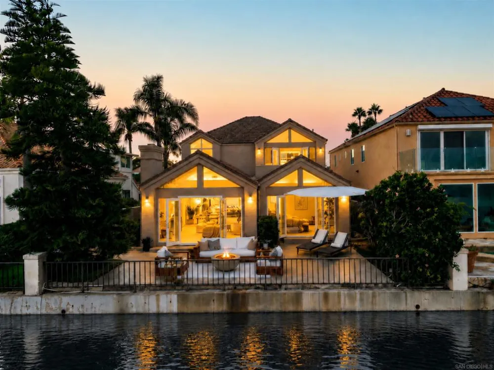 69 Spinnaker Way Coronado, CA 92118