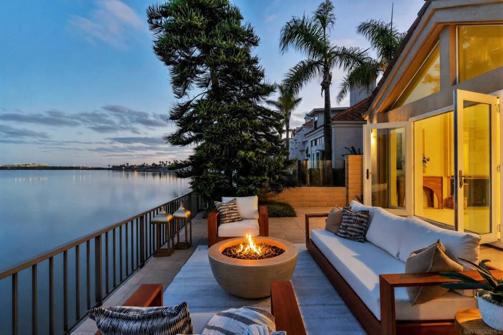 69 Spinnaker Way Coronado, CA 92118
