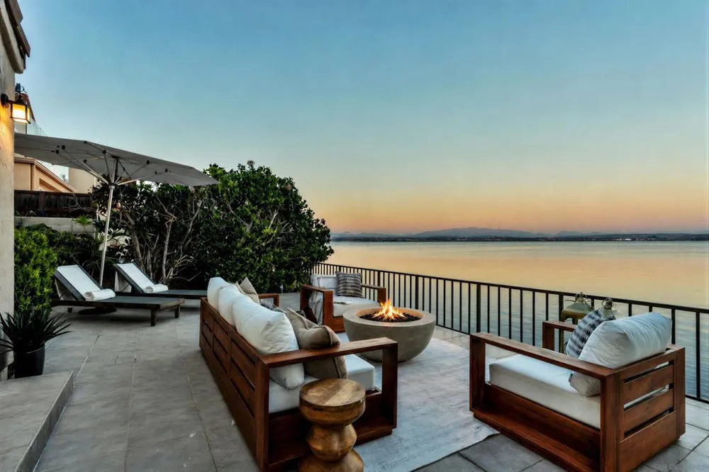69 Spinnaker Way Coronado, CA 92118