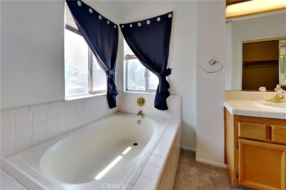 1219 Mohr Circle Manteca, CA 95337
