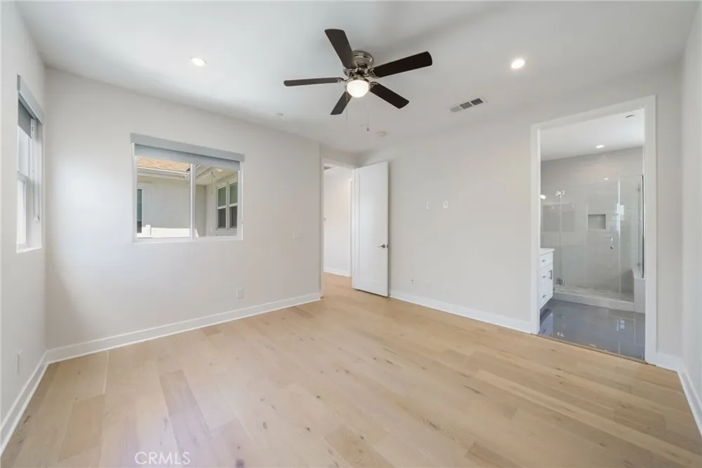 2573 Elden Ave #B Costa Mesa, CA 92627