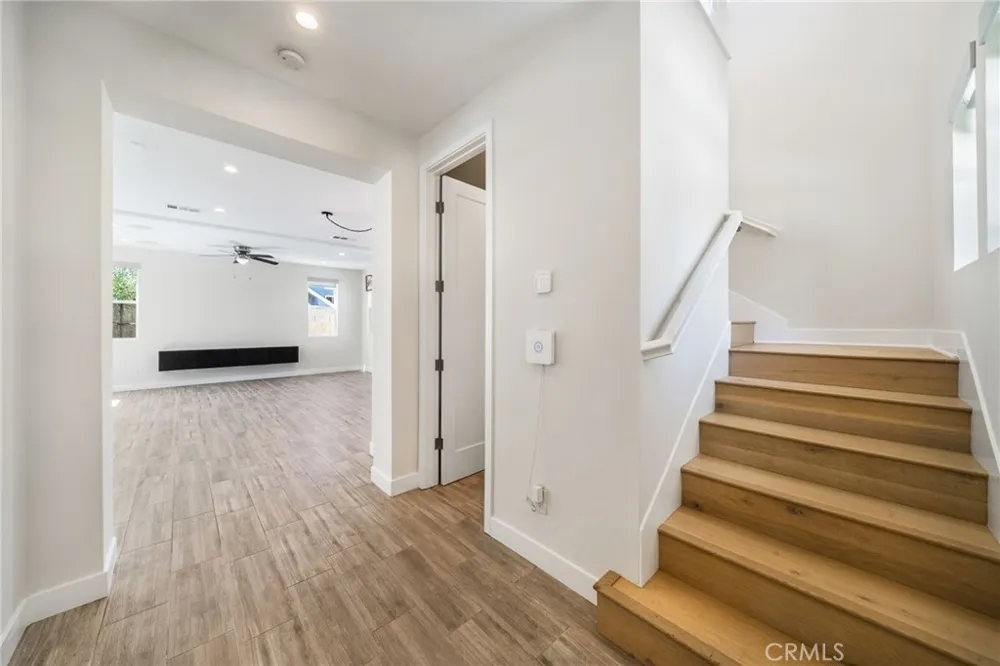 2573 Elden Ave #B Costa Mesa, CA 92627