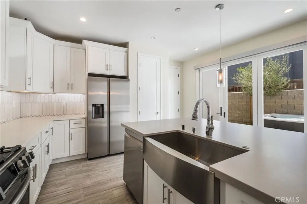 2573 Elden Ave #B Costa Mesa, CA 92627