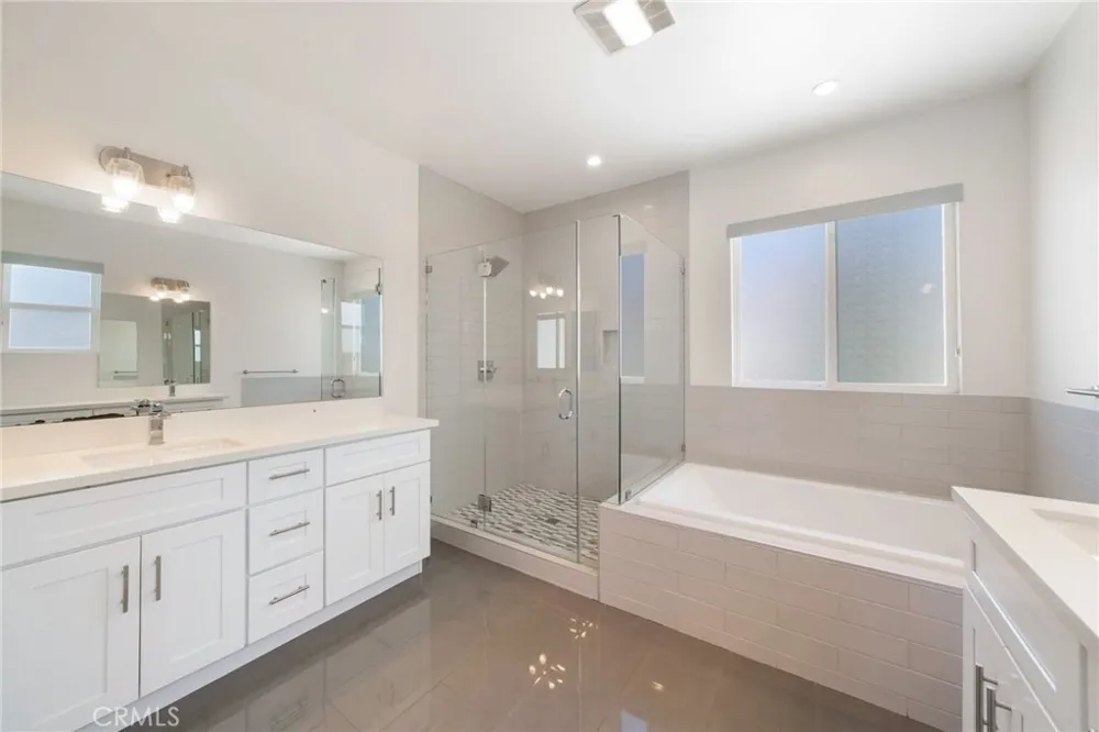 2573 Elden Ave #B Costa Mesa, CA 92627