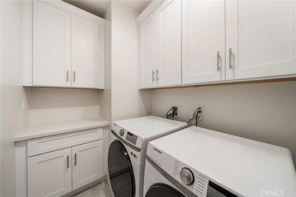 2573 Elden Ave #B Costa Mesa, CA 92627