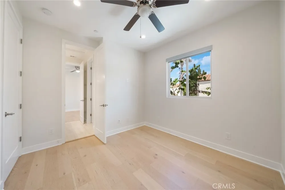 2573 Elden Ave #B Costa Mesa, CA 92627