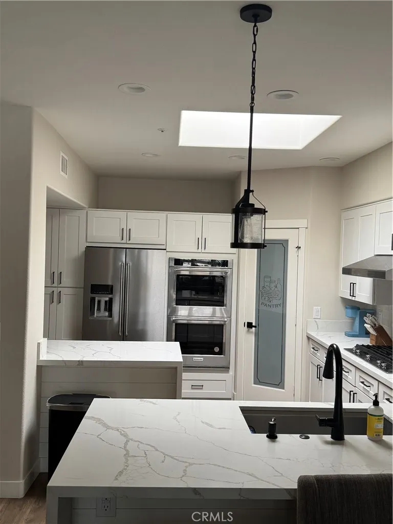 2600 Newport Blv #310 Newport Beach, CA 92663