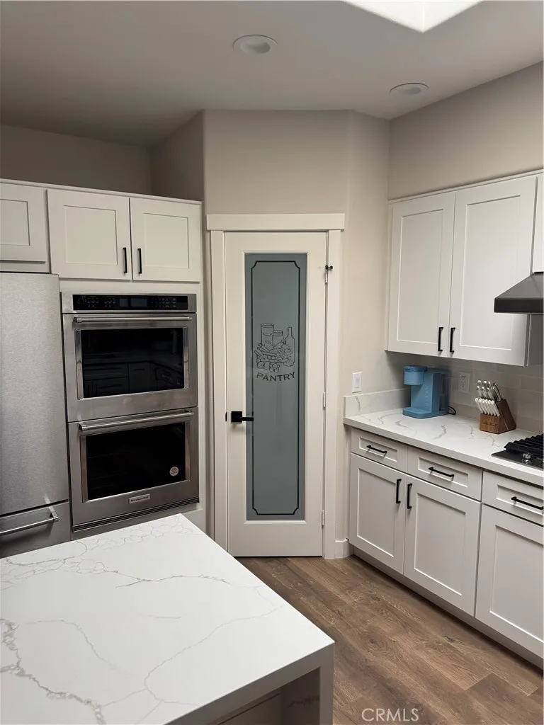 2600 Newport Blv #310 Newport Beach, CA 92663
