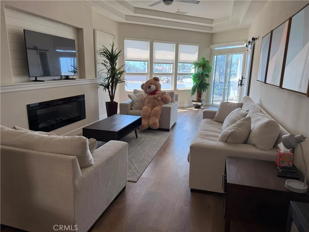 2600 Newport Blv #310 Newport Beach, CA 92663
