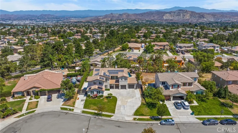 1481 Sunshine Circle Corona, CA 92881