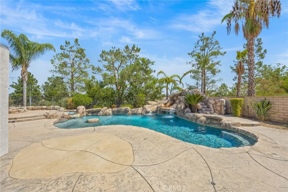 1481 Sunshine Circle Corona, CA 92881
