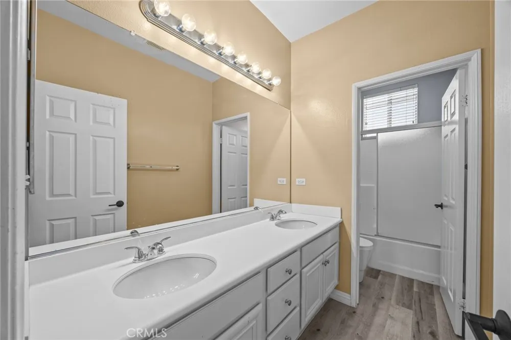 1481 Sunshine Circle Corona, CA 92881