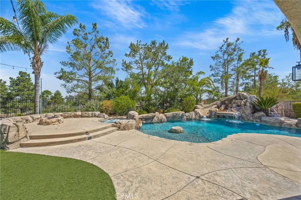 1481 Sunshine Circle Corona, CA 92881