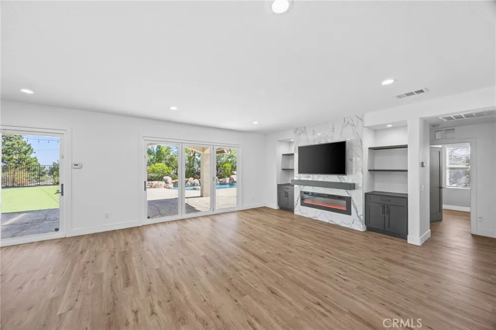 1481 Sunshine Circle Corona, CA 92881