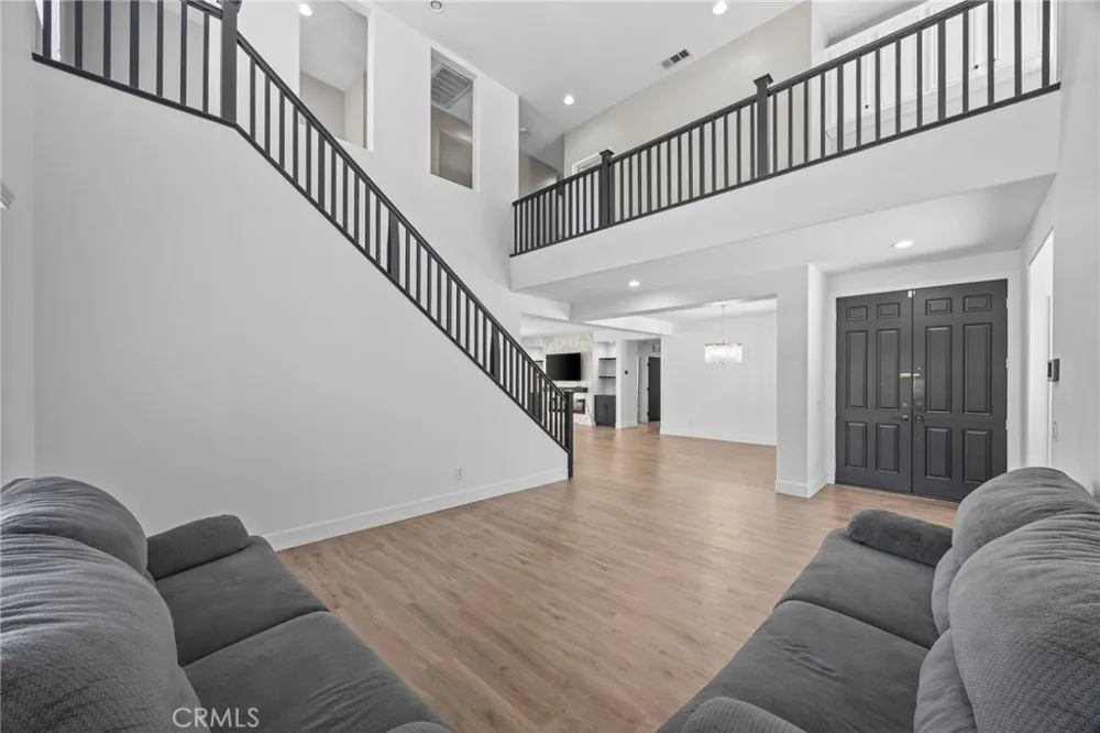 1481 Sunshine Circle Corona, CA 92881