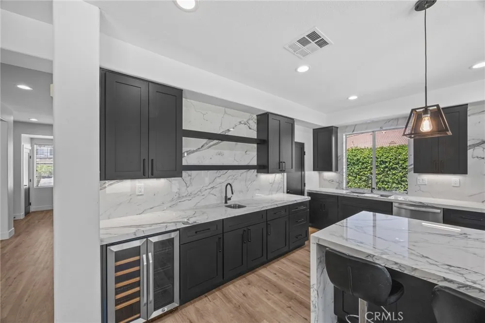 1481 Sunshine Circle Corona, CA 92881