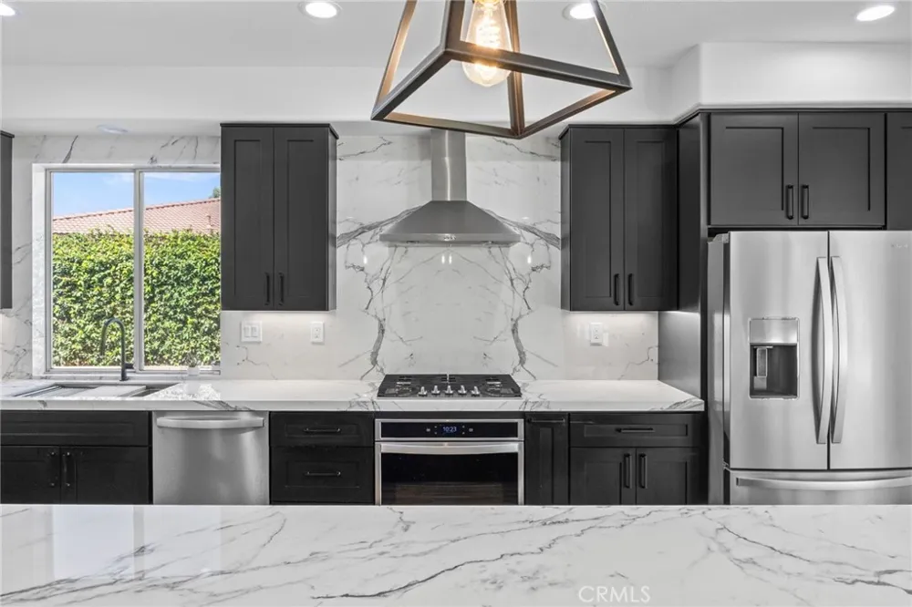 1481 Sunshine Circle Corona, CA 92881