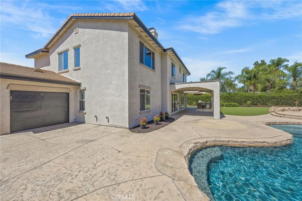 1481 Sunshine Circle Corona, CA 92881