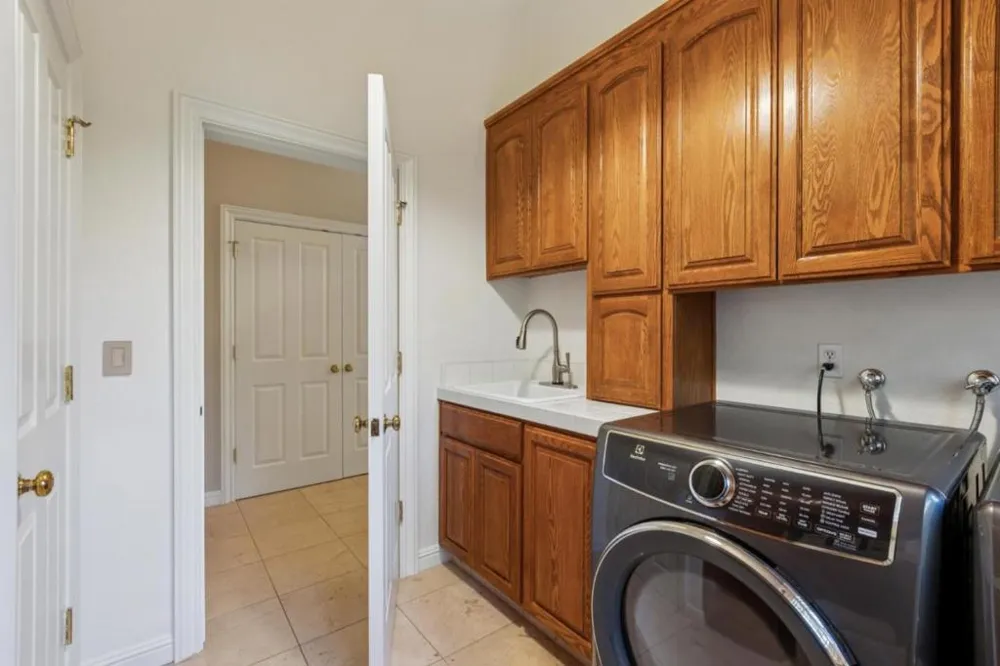 14950 Gypsy Hill Road Saratoga, CA 95070