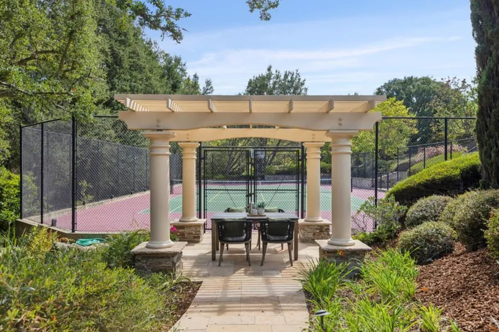 14950 Gypsy Hill Road Saratoga, CA 95070