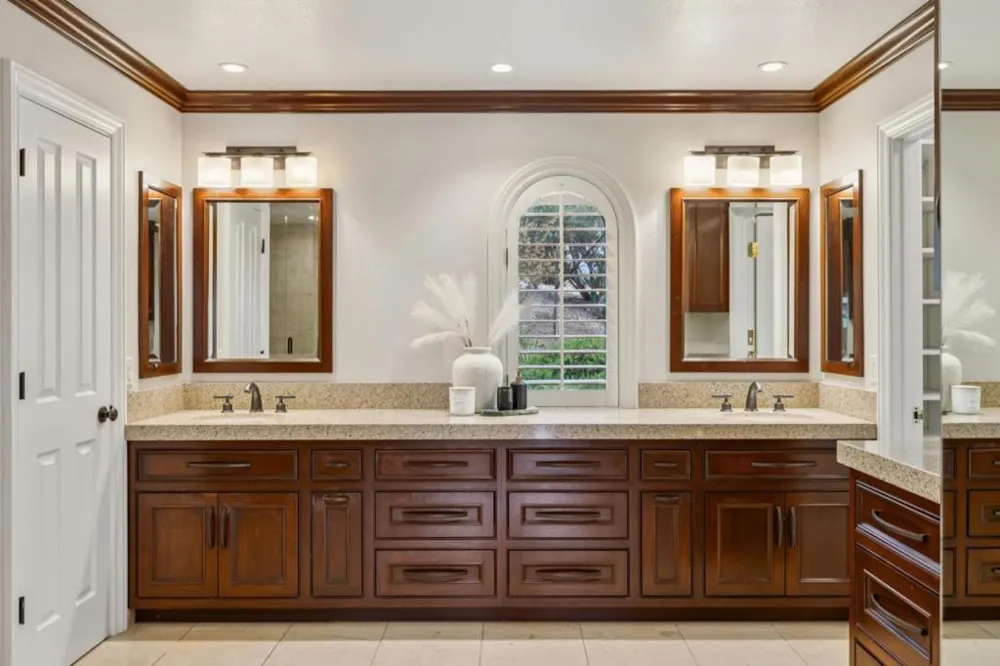 14950 Gypsy Hill Road Saratoga, CA 95070
