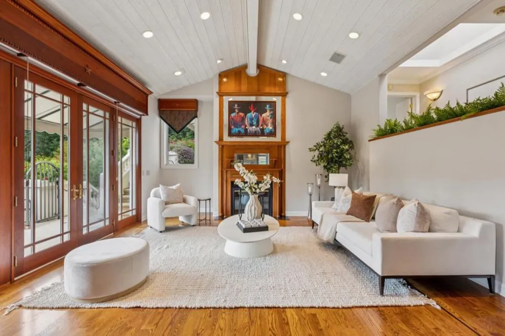 14950 Gypsy Hill Road Saratoga, CA 95070