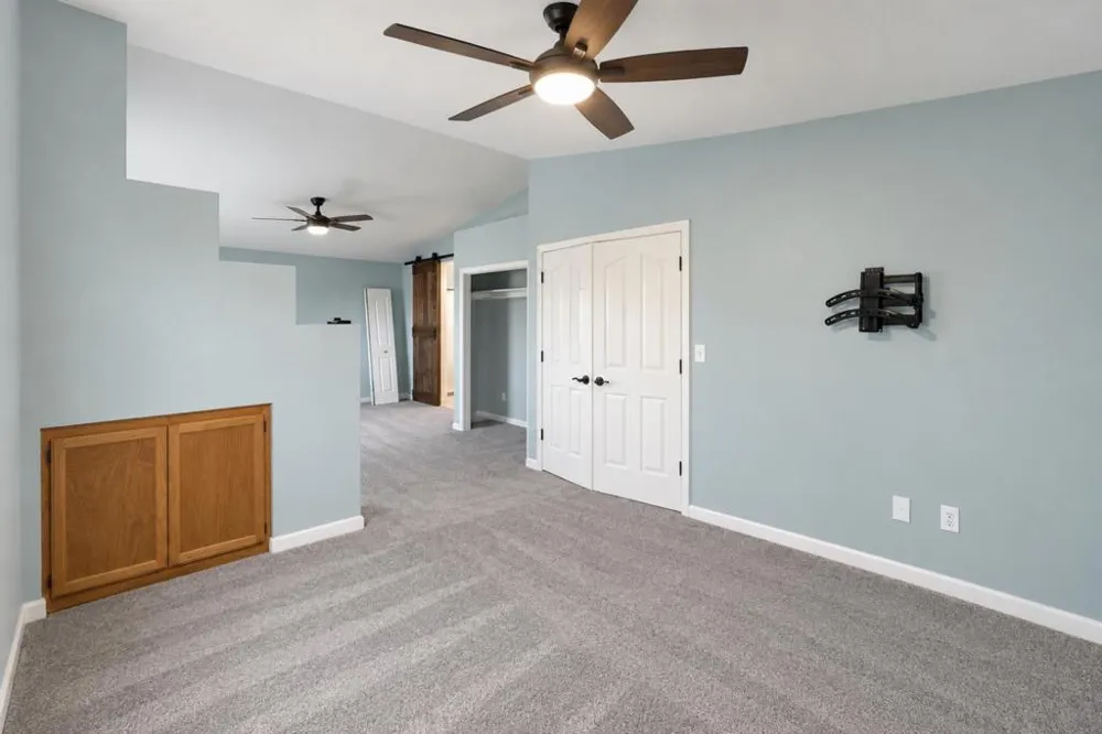 1940 Ponderosa Court Hollister, CA 95023