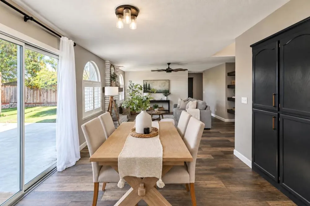 1940 Ponderosa Court Hollister, CA 95023