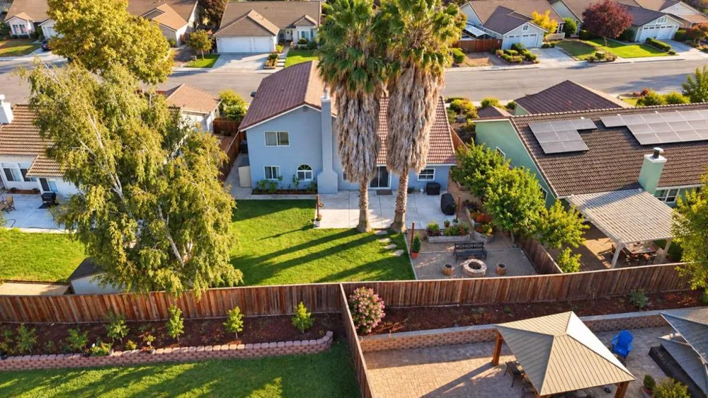 1940 Ponderosa Court Hollister, CA 95023