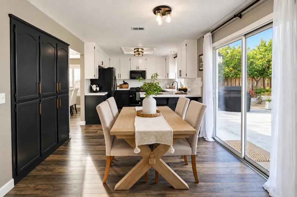 1940 Ponderosa Court Hollister, CA 95023