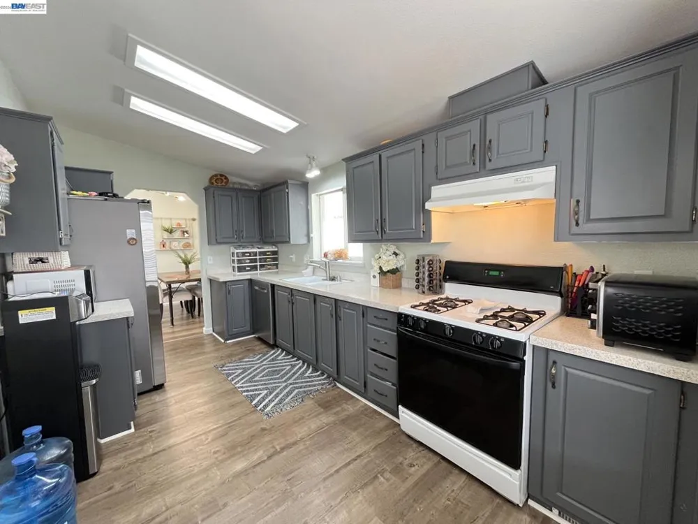 817 Sundial Circle Livermore, CA 94550
