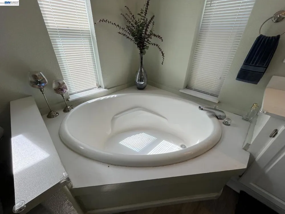 817 Sundial Circle Livermore, CA 94550