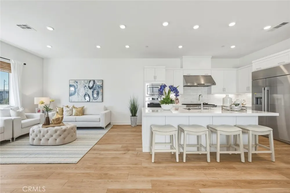 426 Treble Irvine, CA 92618