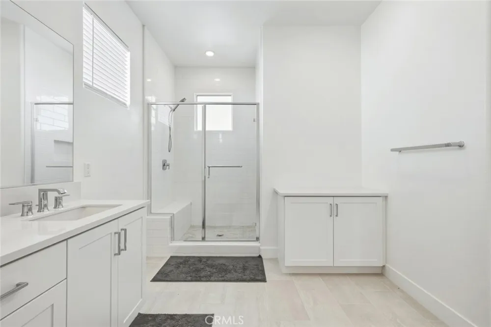 426 Treble Irvine, CA 92618