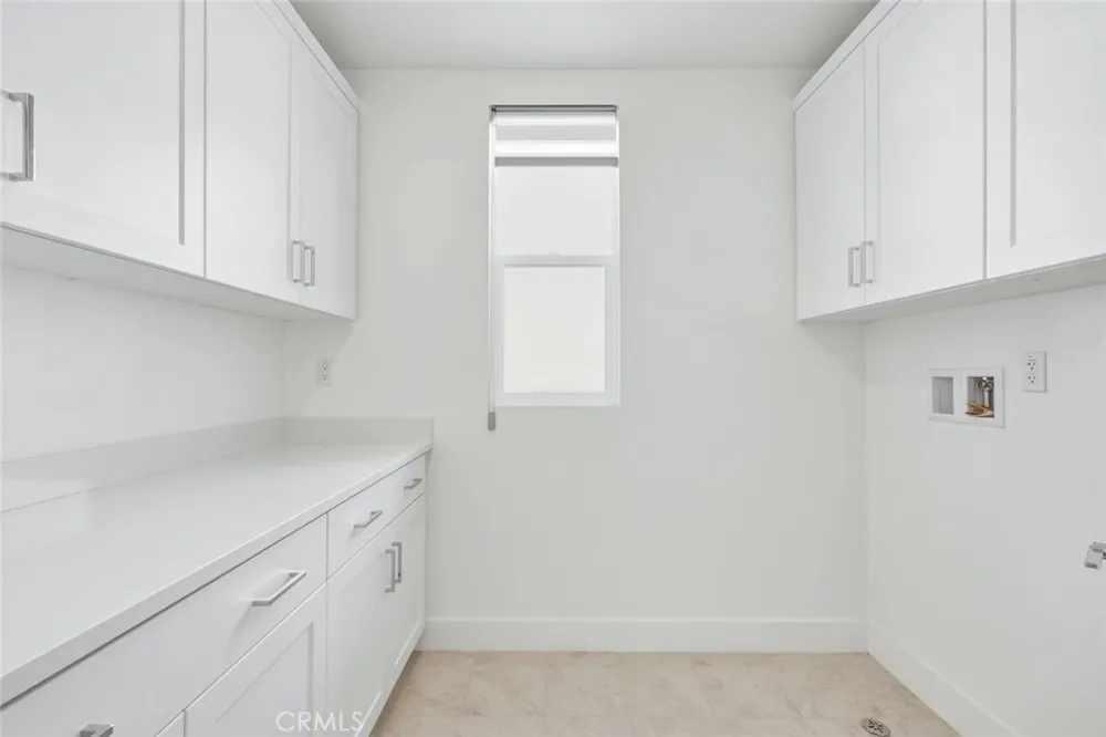 426 Treble Irvine, CA 92618