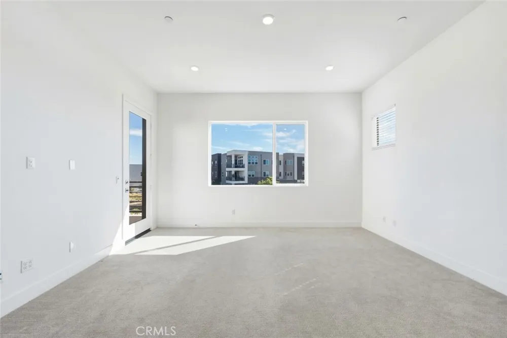 426 Treble Irvine, CA 92618