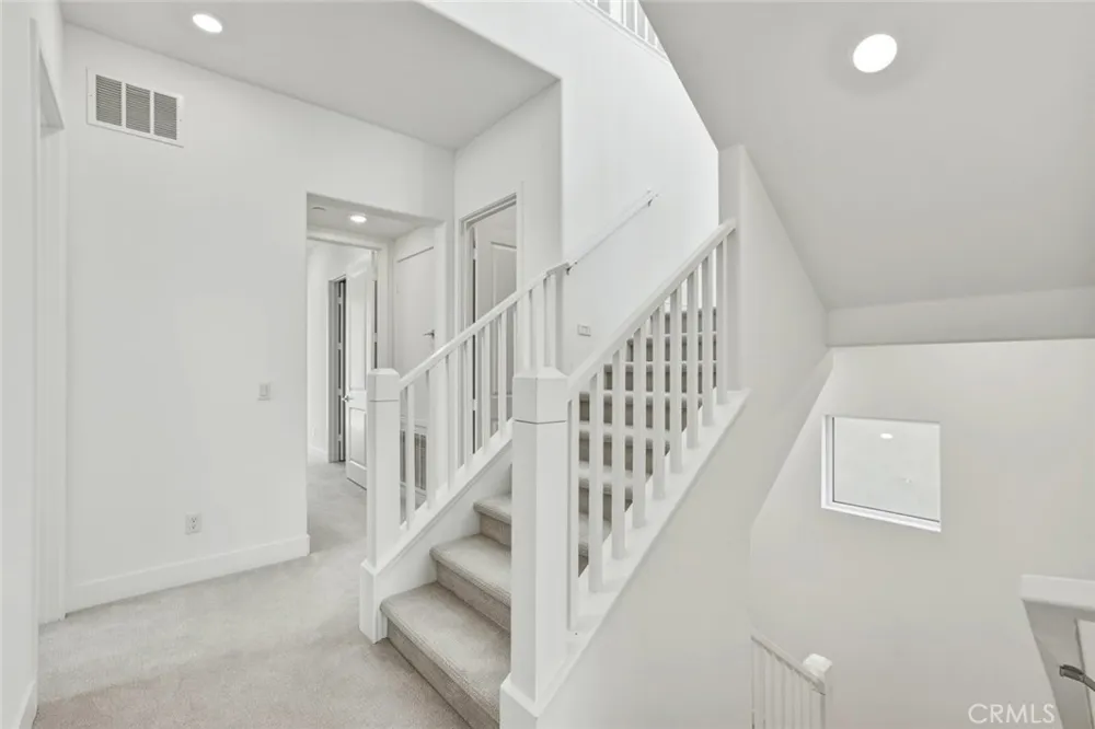 426 Treble Irvine, CA 92618