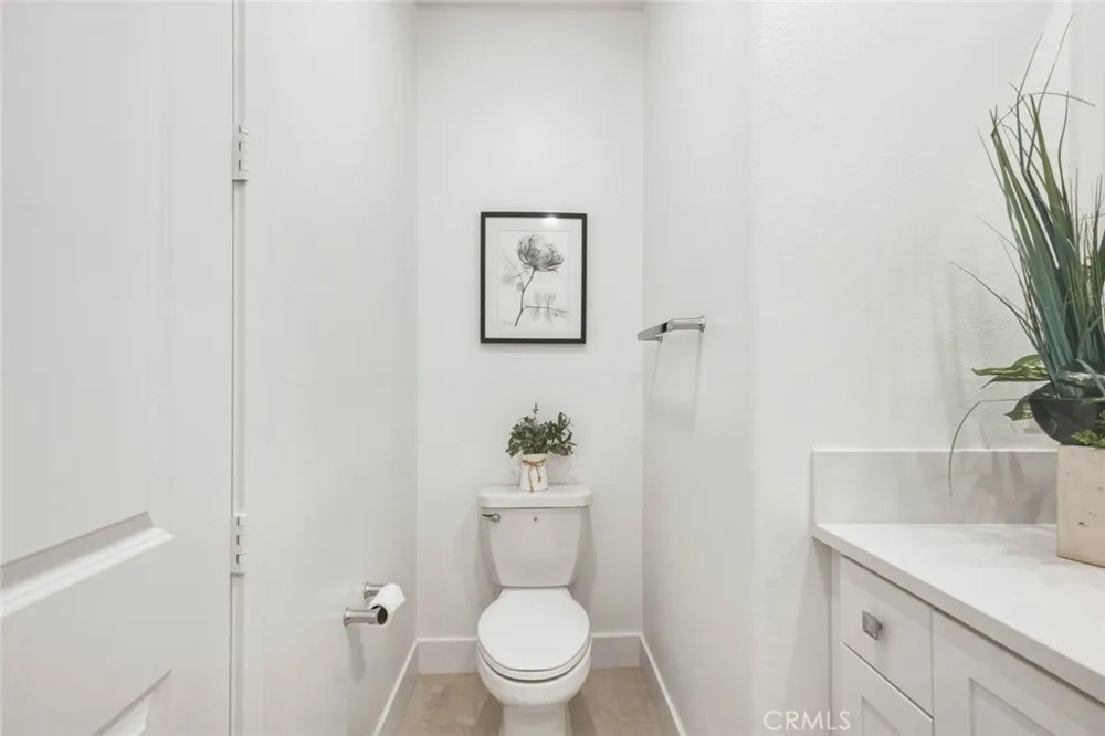 426 Treble Irvine, CA 92618