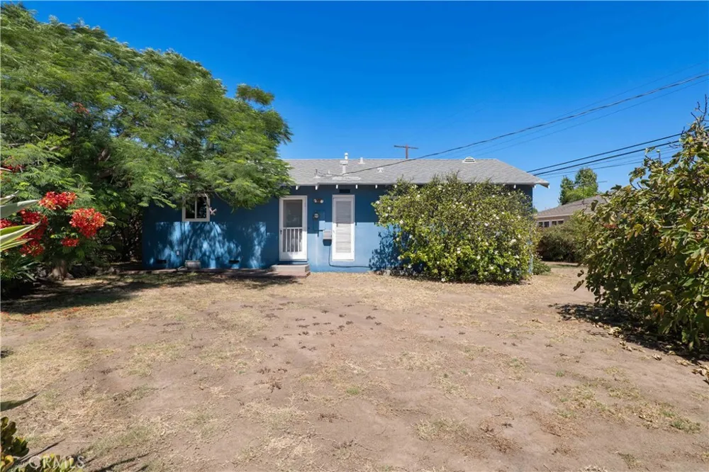 14766 Kingsbury Street San Fernando, CA 91345