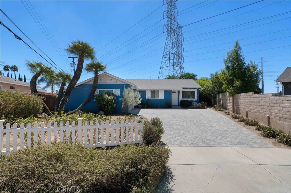 14766 Kingsbury Street San Fernando, CA 91345