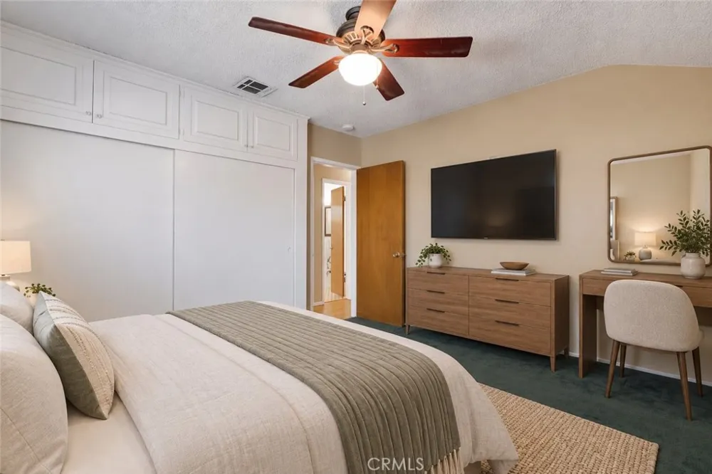 14766 Kingsbury Street San Fernando, CA 91345