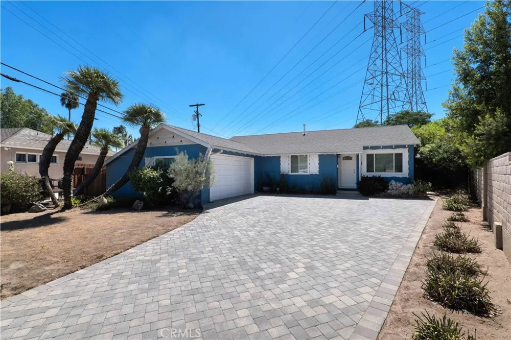 14766 Kingsbury Street San Fernando, CA 91345