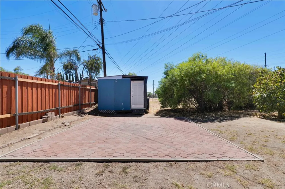 14766 Kingsbury Street San Fernando, CA 91345