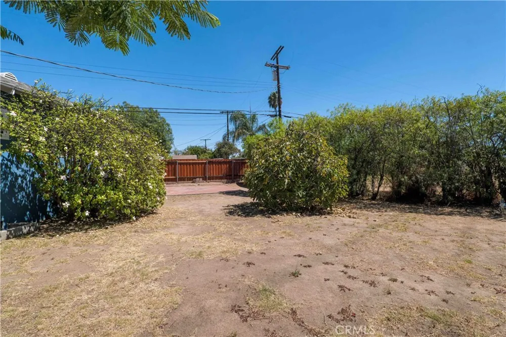 14766 Kingsbury Street San Fernando, CA 91345