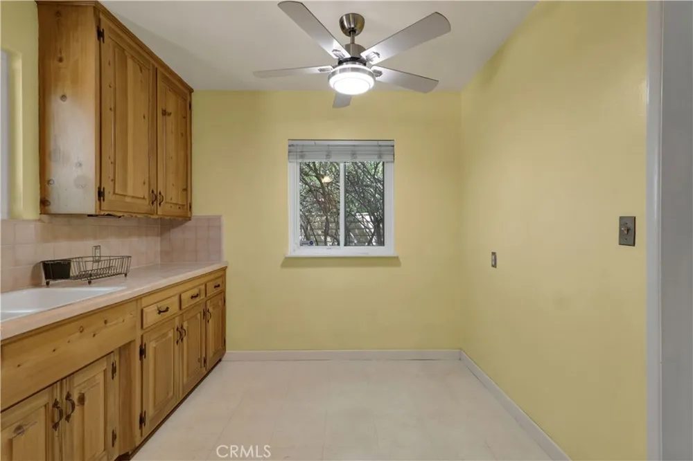 14766 Kingsbury Street San Fernando, CA 91345