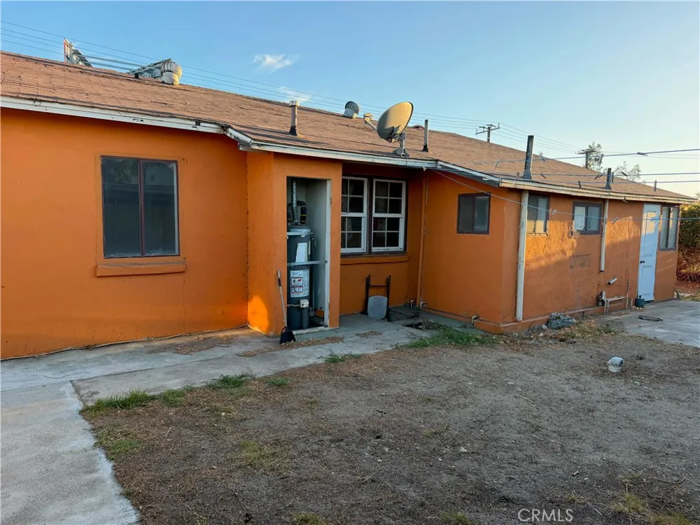 14610 Washington Fontana, CA 92335