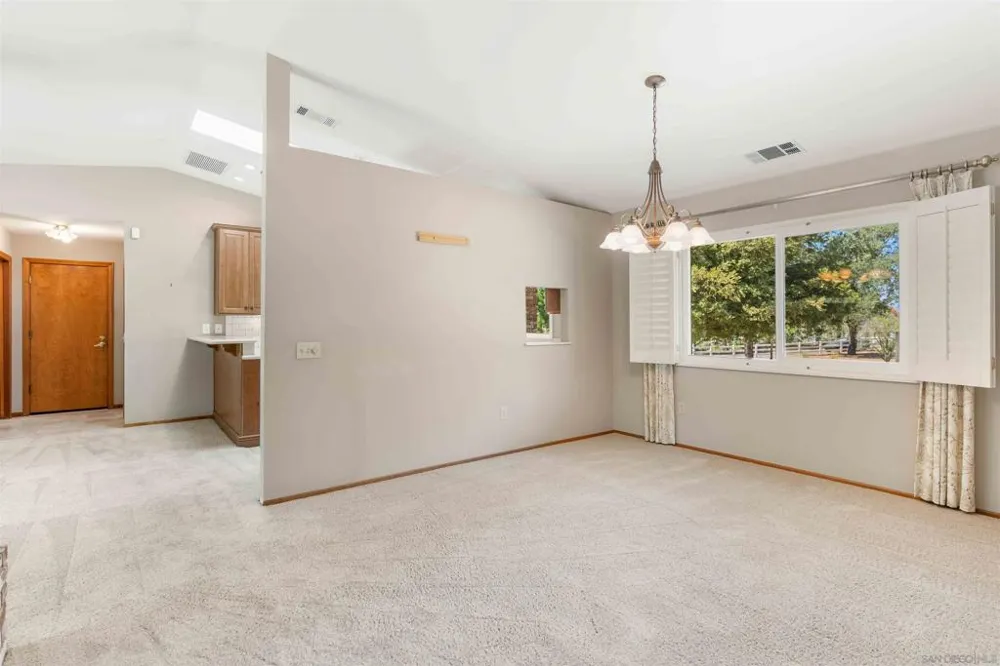 1044 Valentine Lane Fallbrook, CA 92028