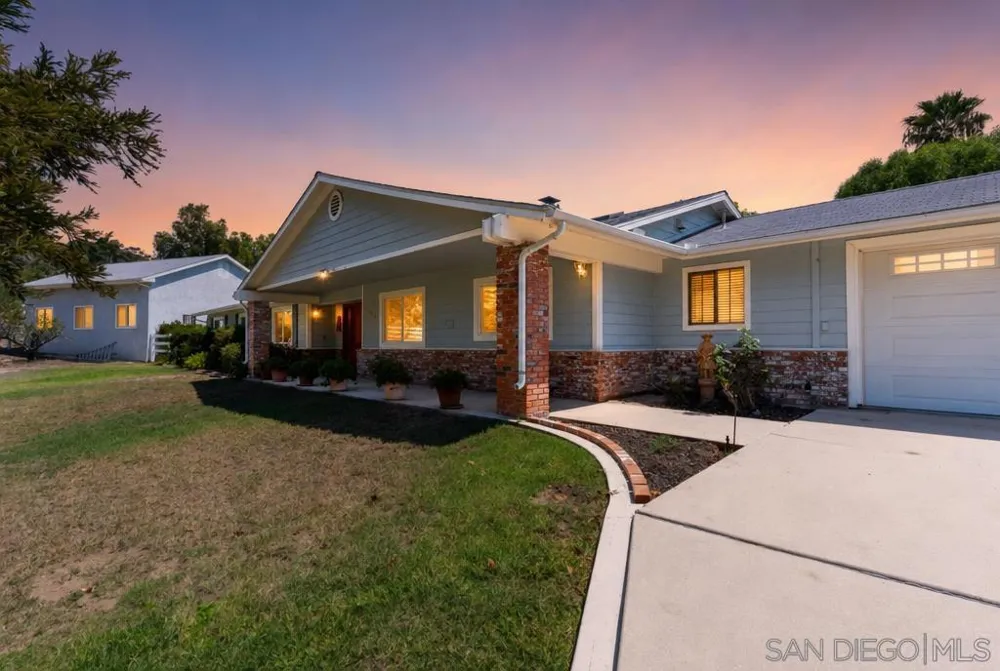 1044 Valentine Lane Fallbrook, CA 92028