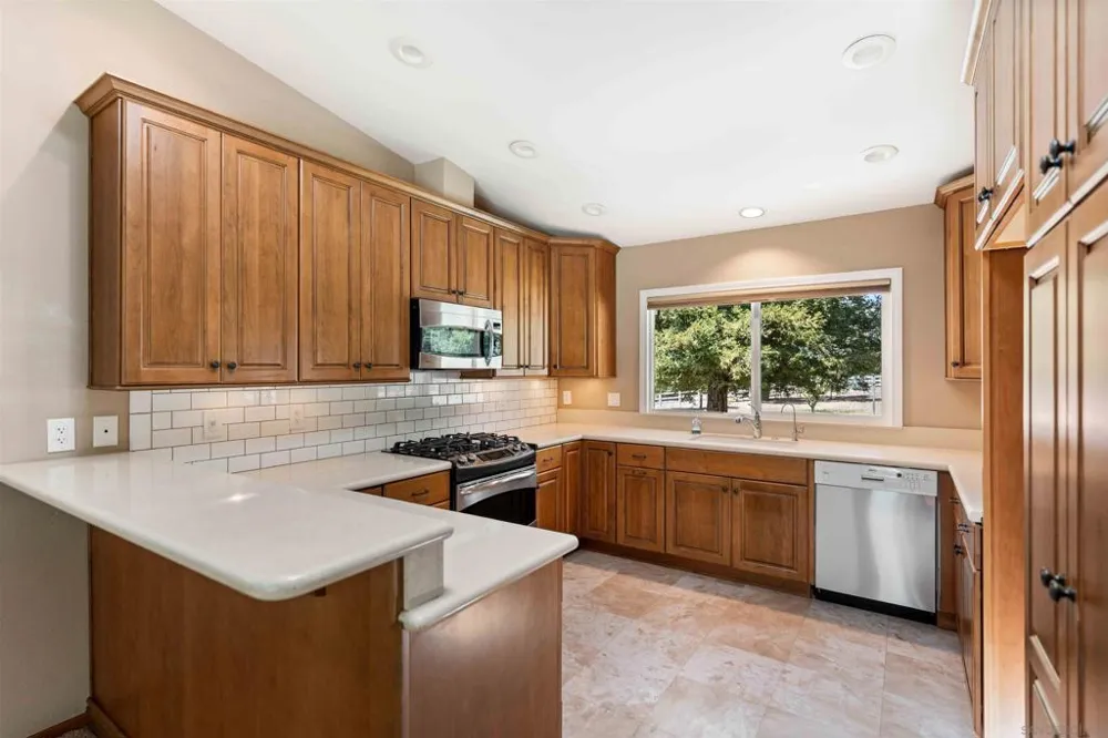 1044 Valentine Lane Fallbrook, CA 92028