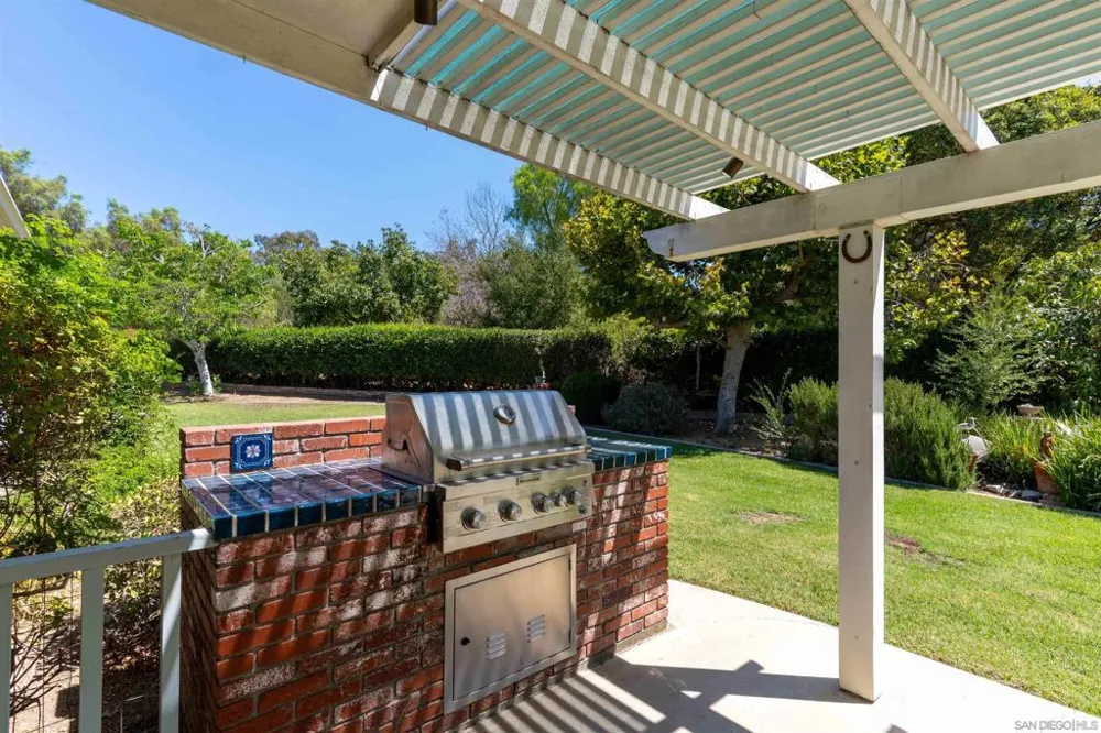 1044 Valentine Lane Fallbrook, CA 92028